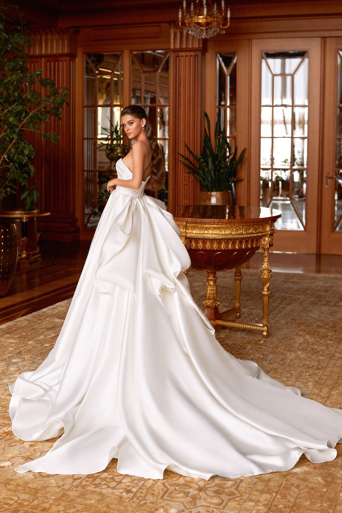 Silke klassisk brudekjole