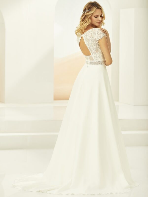 Arleta brudekjole med ærme