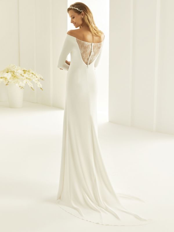 Brudekjole uden blonder med ærmer