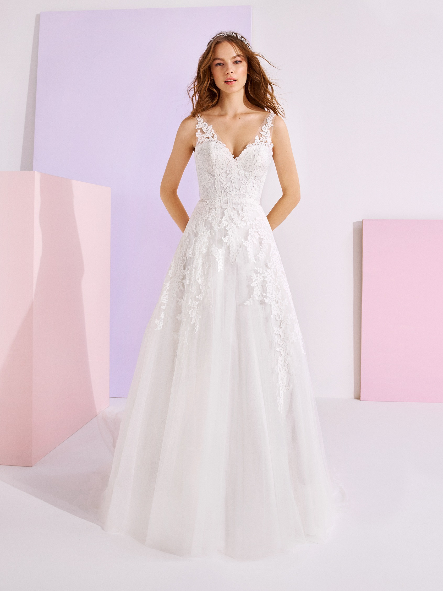 Brudekjole med stropper