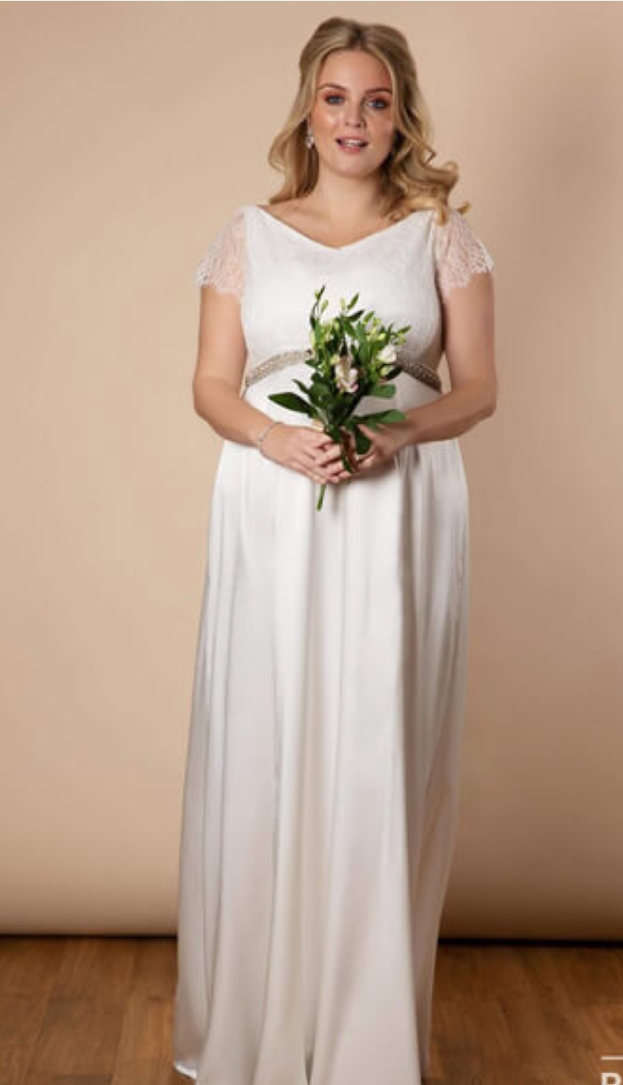 Tifania 2022 brudekjole i store st