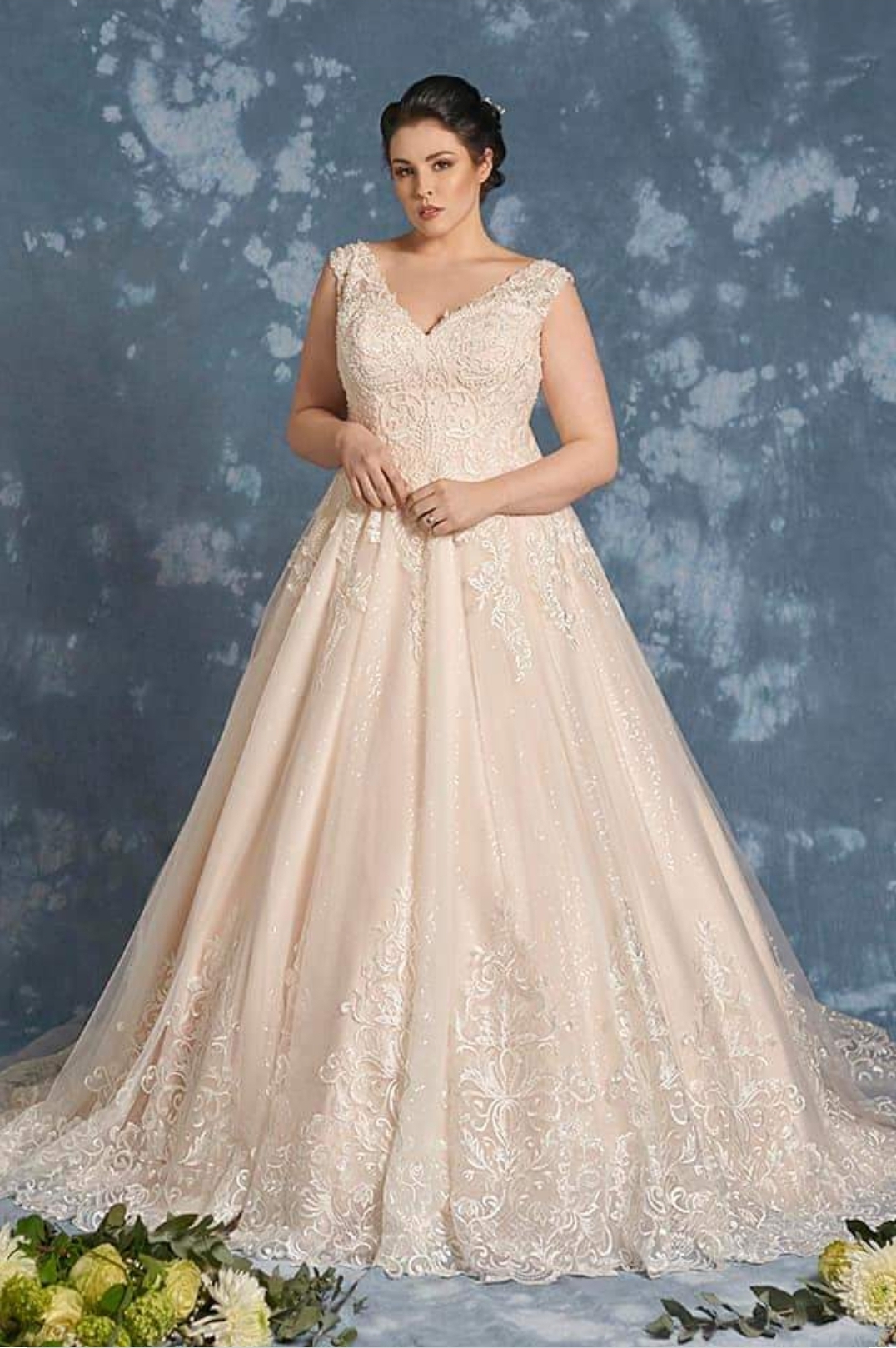 April brudekjole store størrelser 70