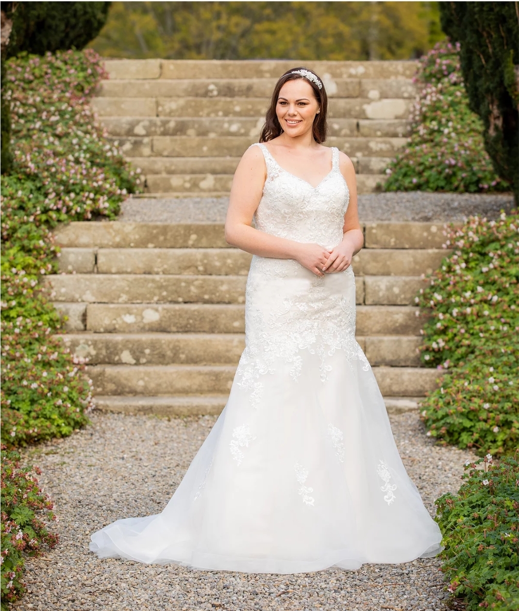 Stor størrelse  brudekjole med tyl