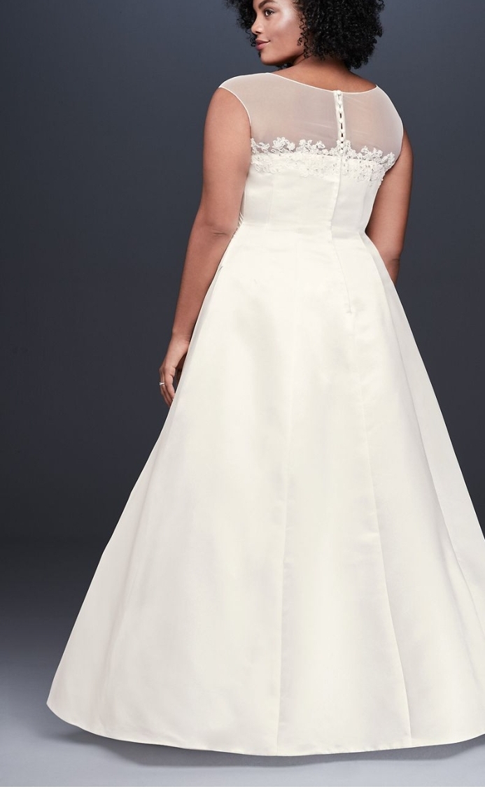 Brudekjole store størrelser 