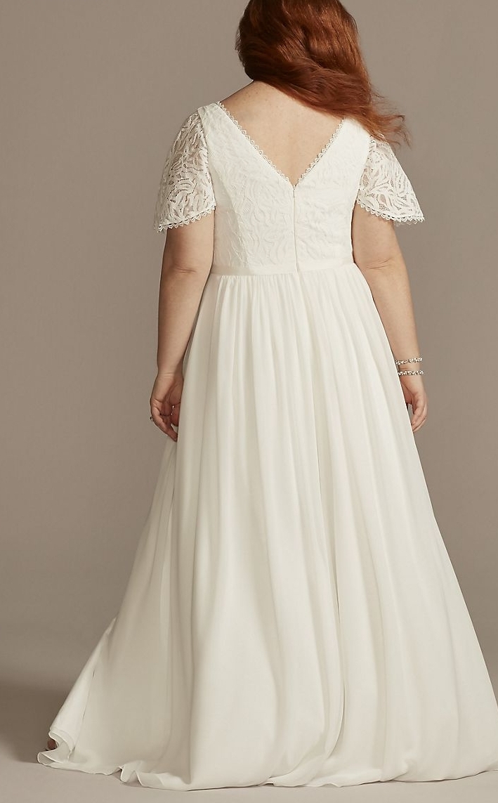 Brudekjole med blonde i store størrelser  let fald 