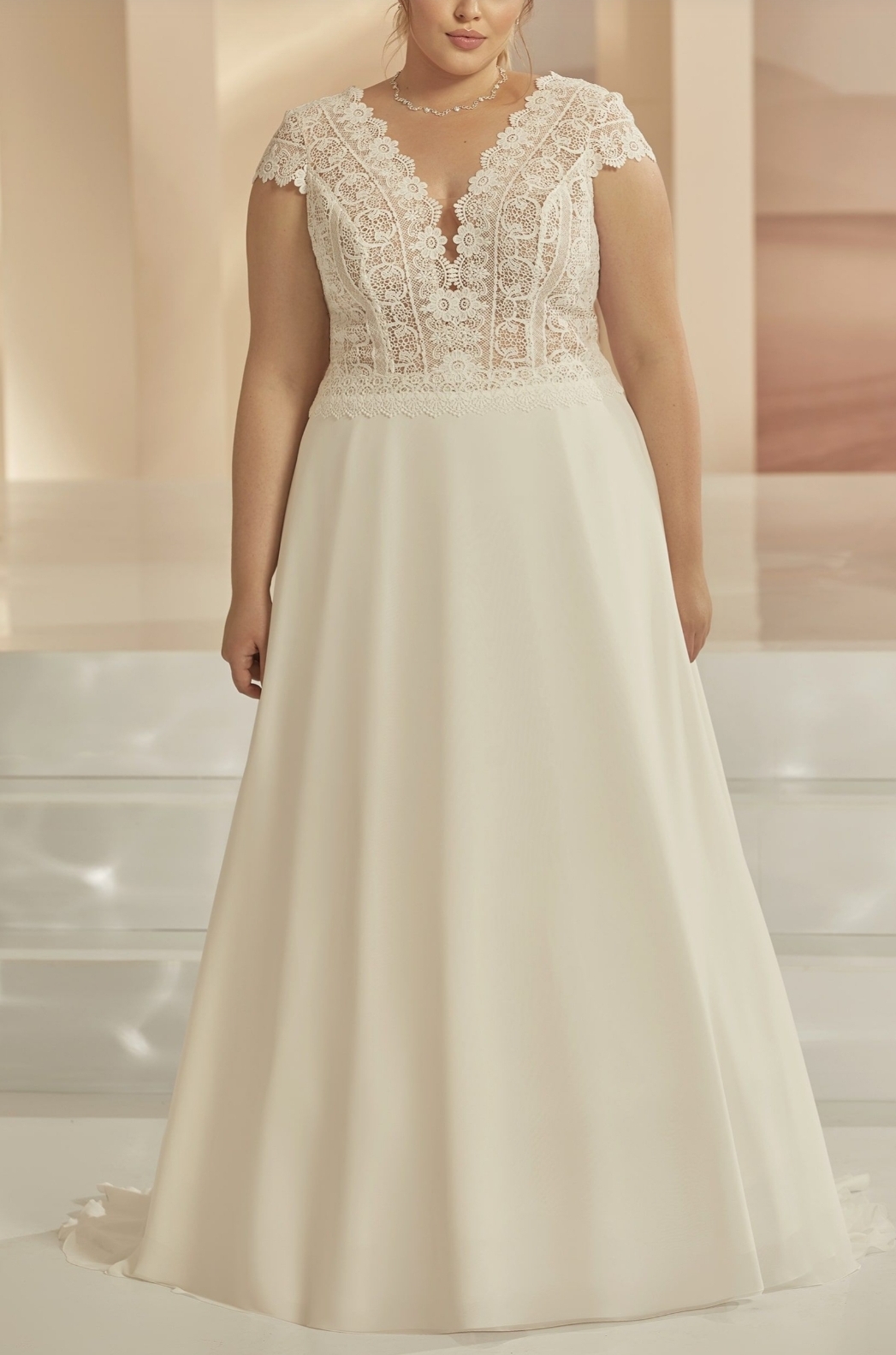 Haven brudekjole i store størrelser ring for pris 