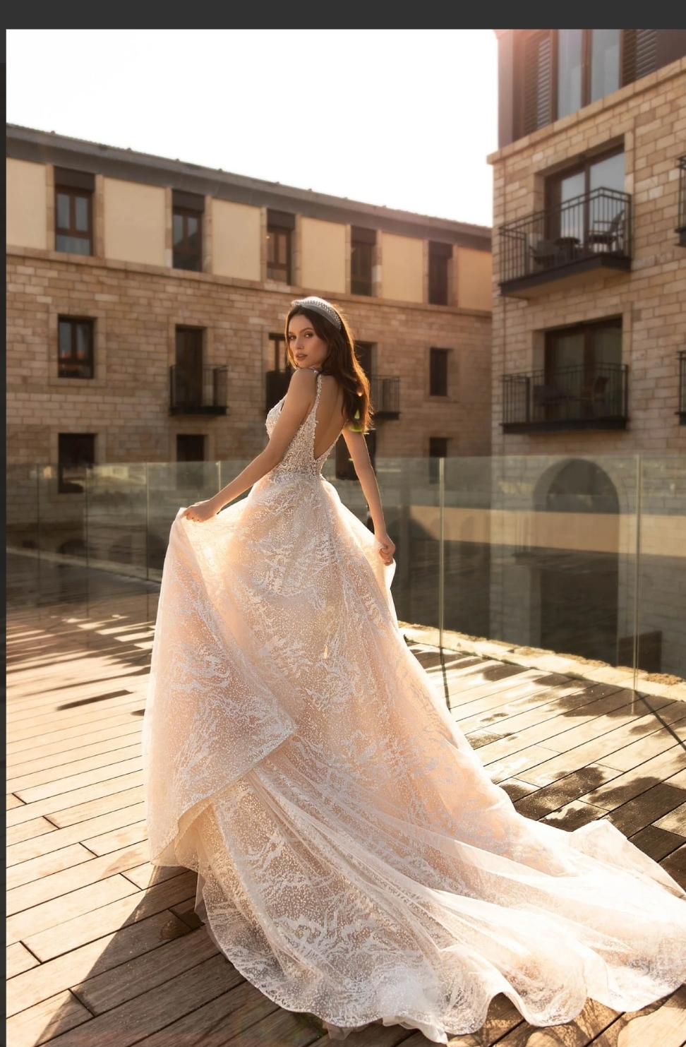 Astarte brudekjole med 2 farver