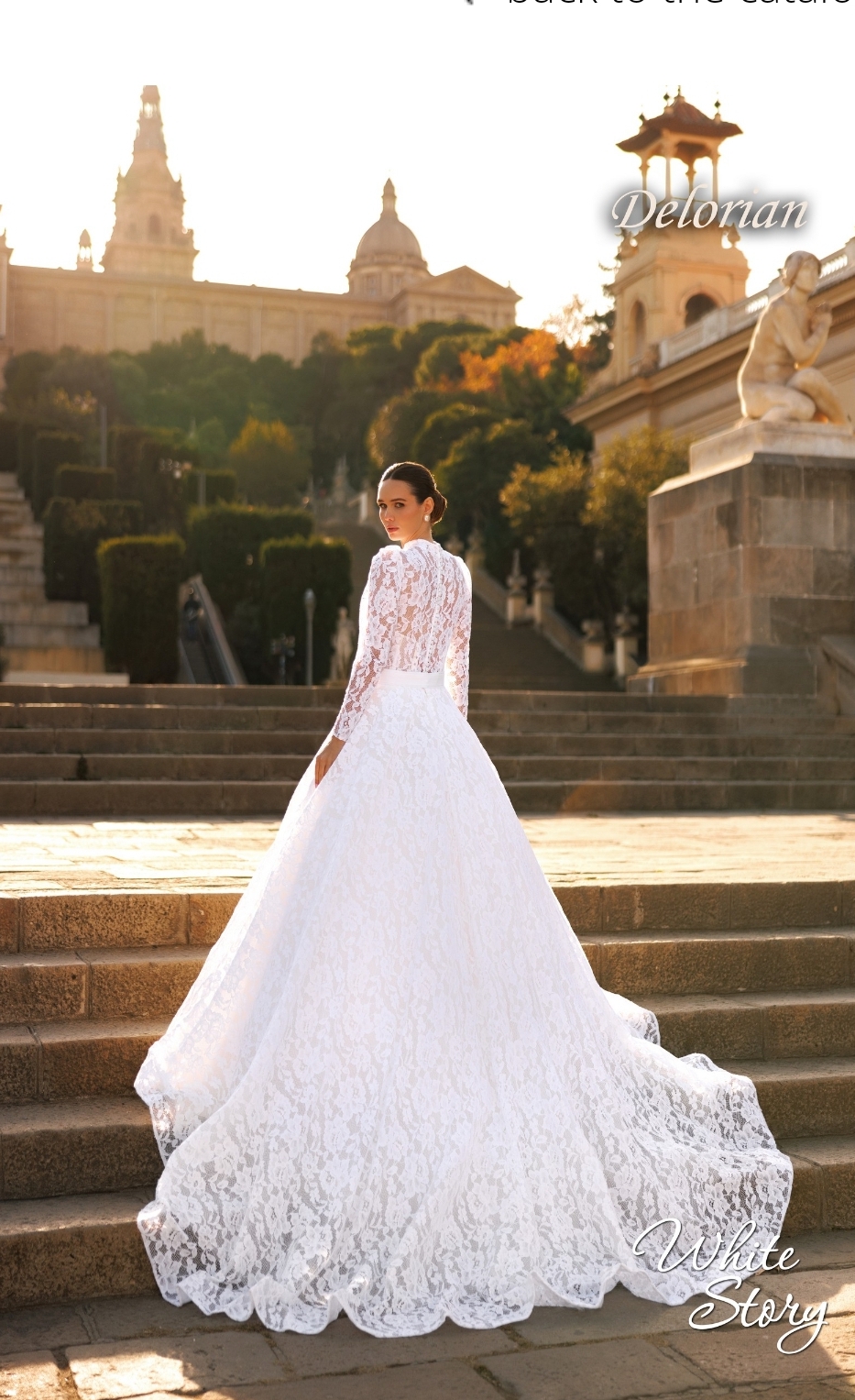 Brudekjole med høj hals og blonde