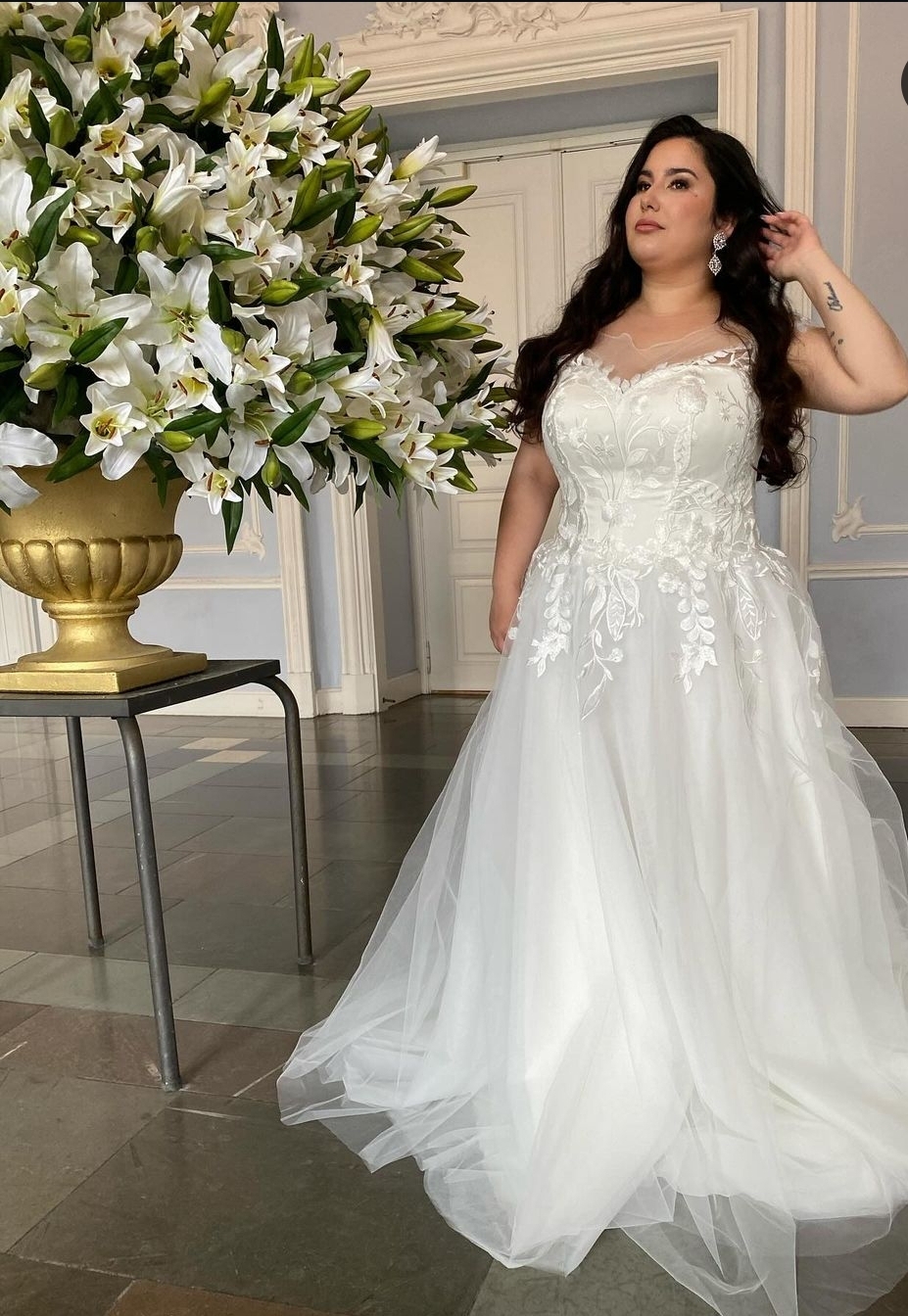 Plussize brudekjoler Orienta i ivory