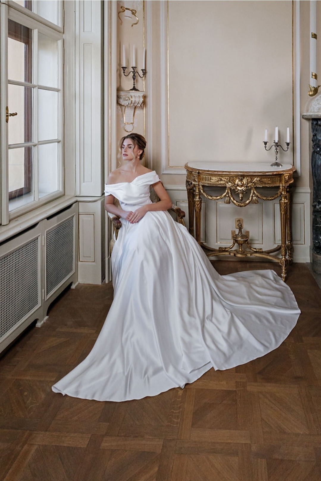 Brudekjole Renata med off skulder