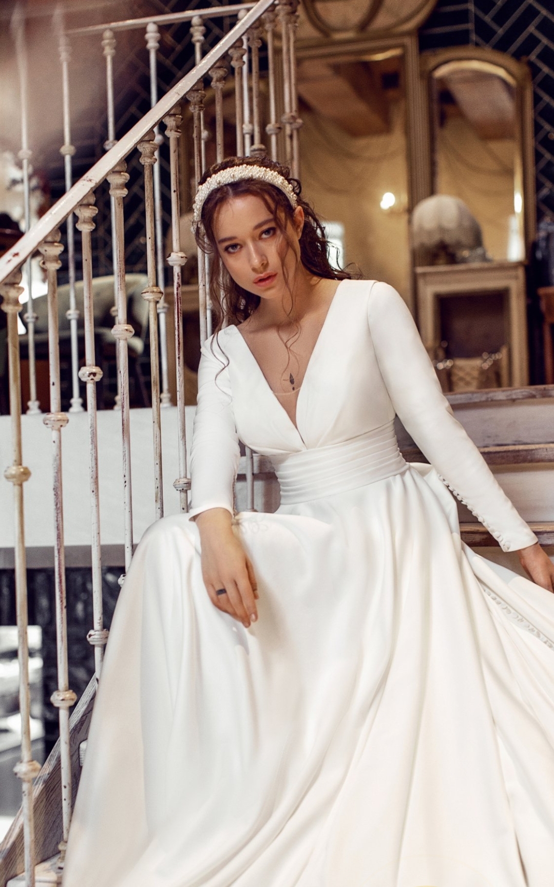 Lej en brudekjole Reyna  brudekjole med ærmer