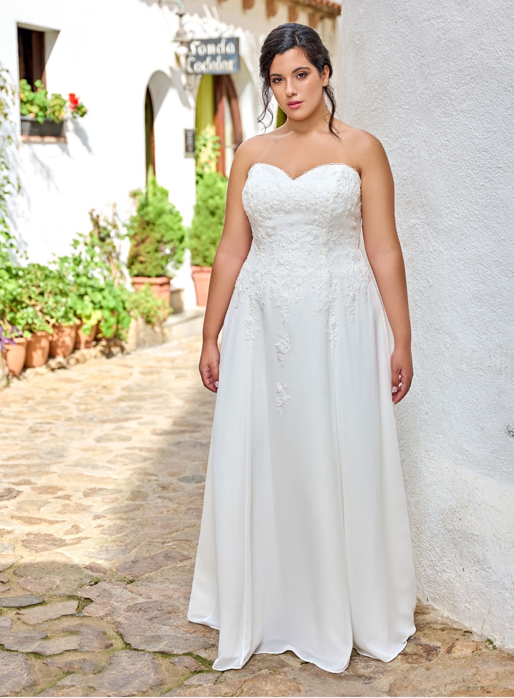 Stropløs plussize bryllupskjoler udsalg