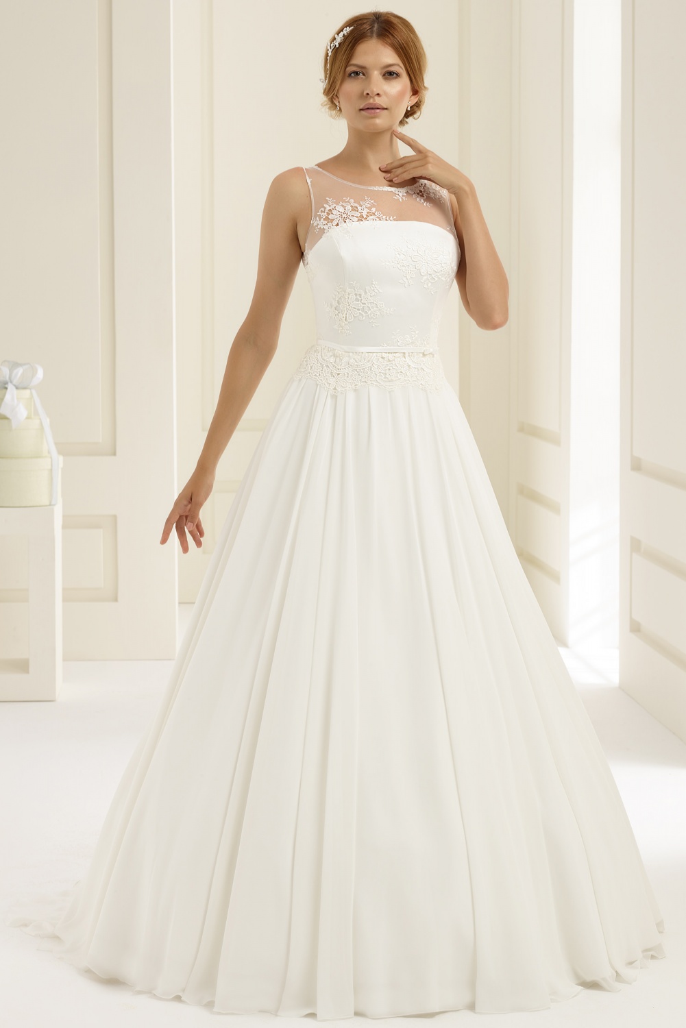 Brudekjole a snit stor størrelse