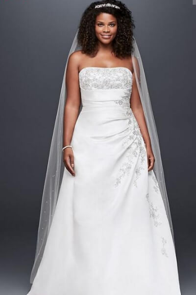 Brudekjoler i store størrelser på udsalg