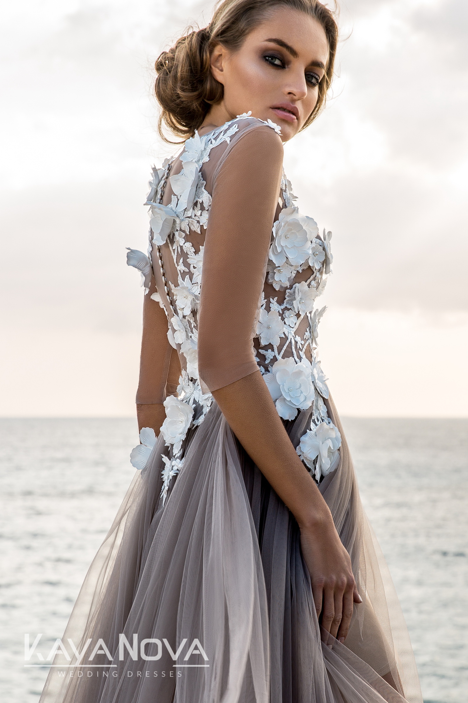 Tyl brudekjole på udsalg hvid !