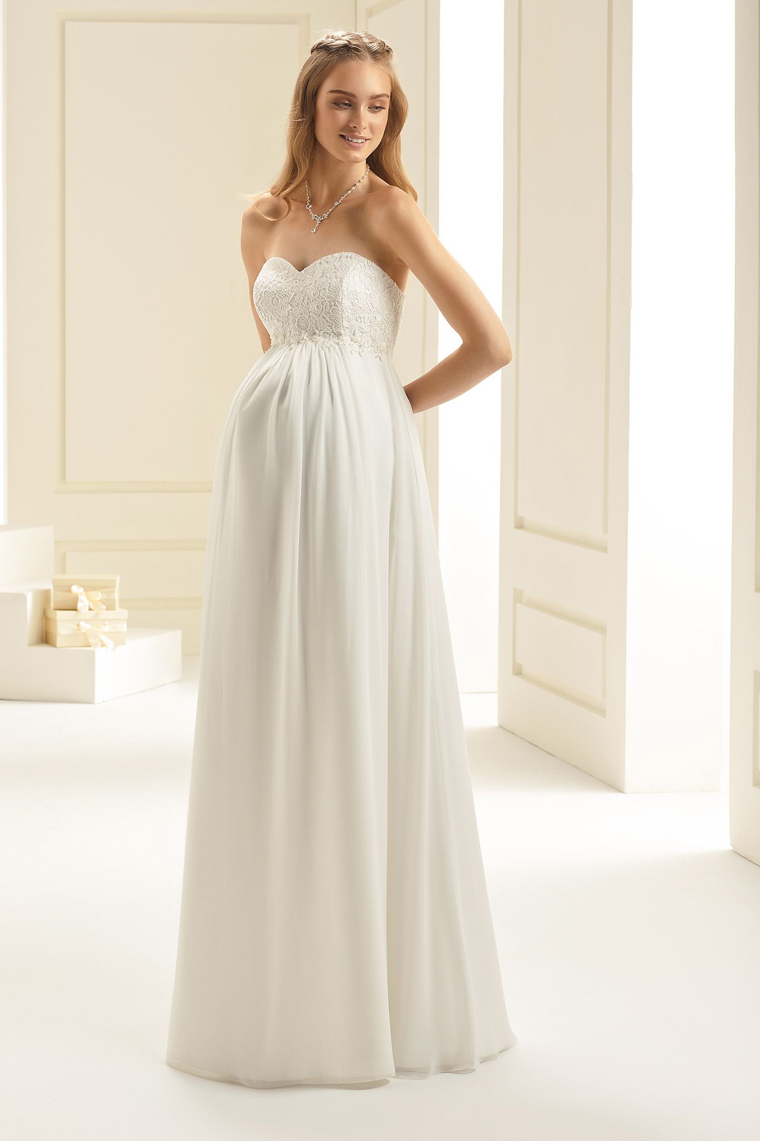 Graviditets brudekjole på udsalg