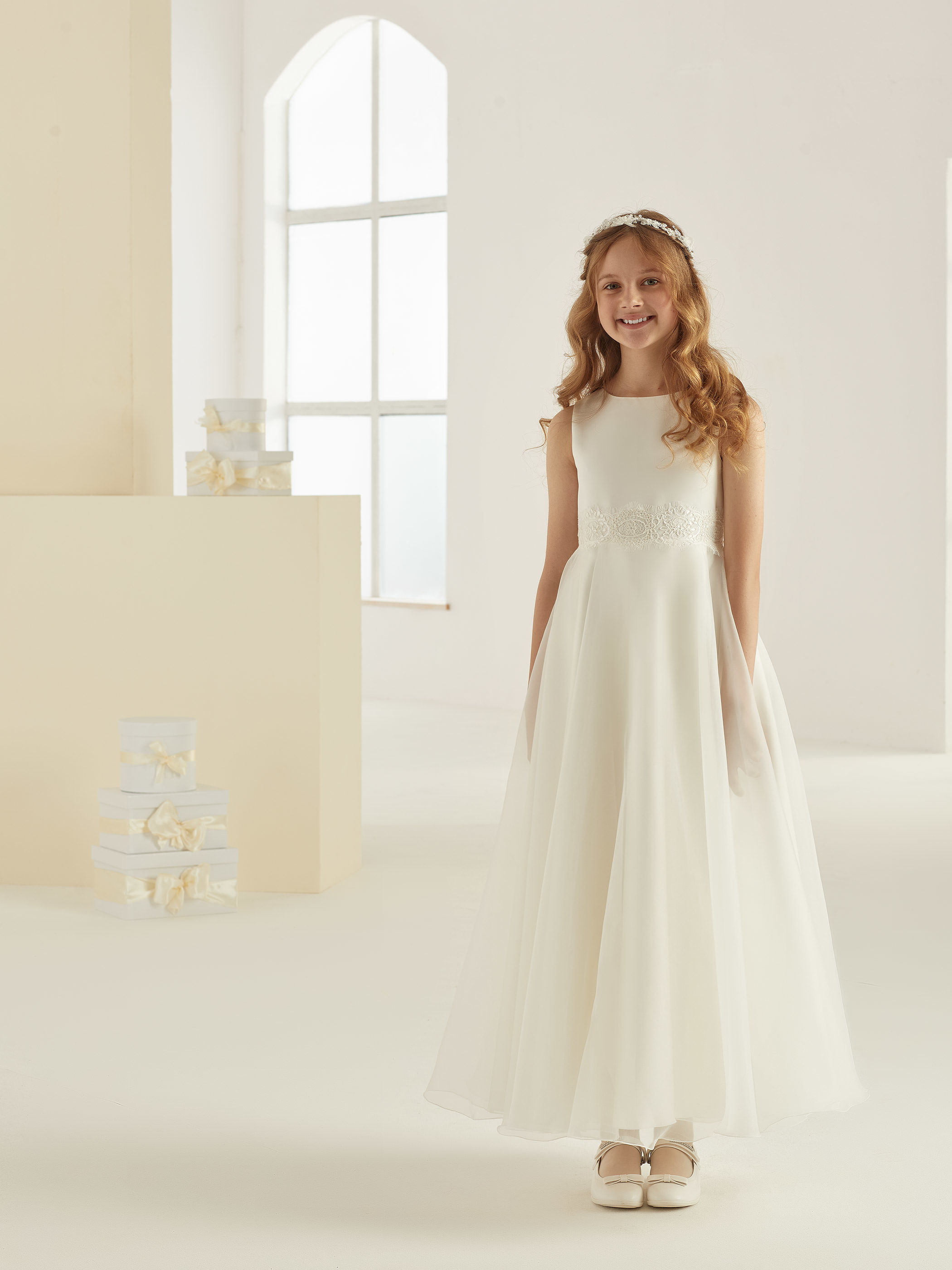 Brudepigekjoler i diverse størrelser udsalg