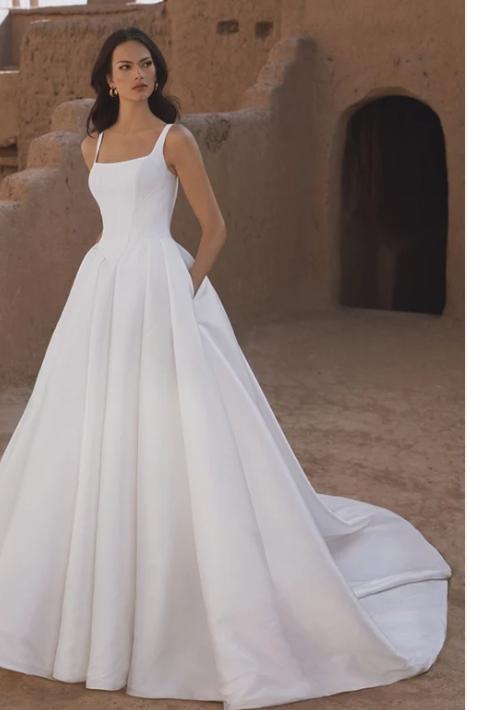 Billige brudekjoler Sjælland Tori brudekjole med eller uden slæb